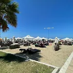 P&L Seaside Luxurious Apartament